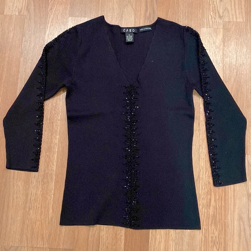 Cabo black sweater with black beads